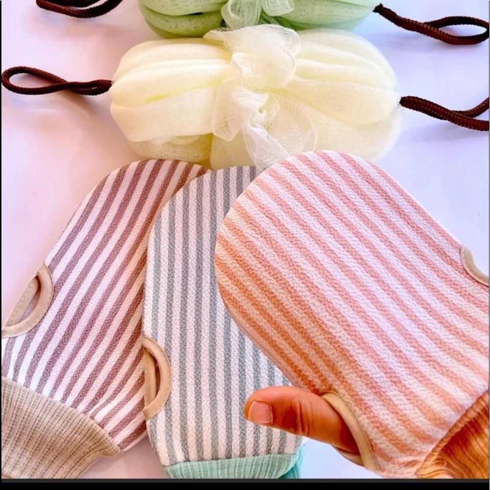 Bundle of 6 pieces -Bundle/3 Body Scrub & 3 loofah